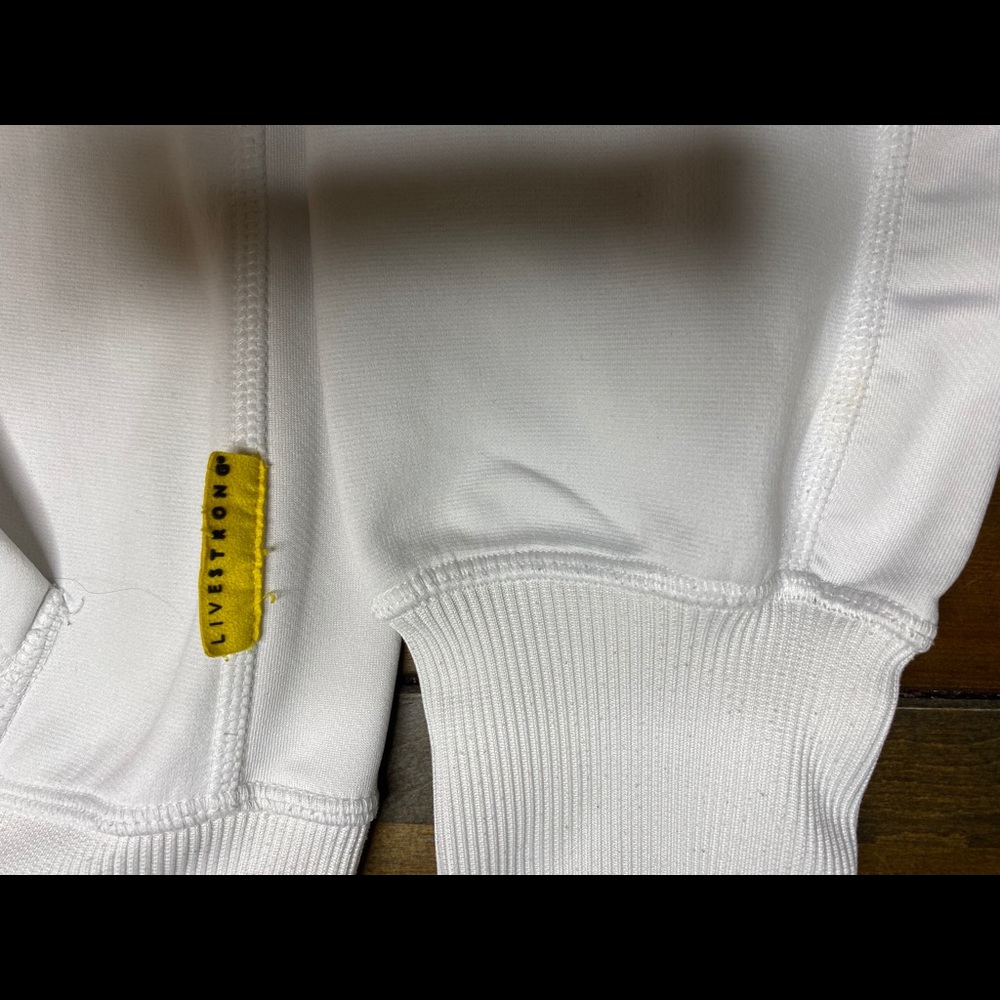 Nike Livestrong hoodie - Picture 6 of 6